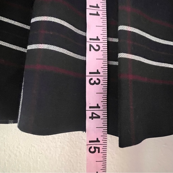 ARITZIA SUNDAY BEST pleated plaid mini skirt navy women’s SIZE 0 preppy academia - Picture 4 of 8